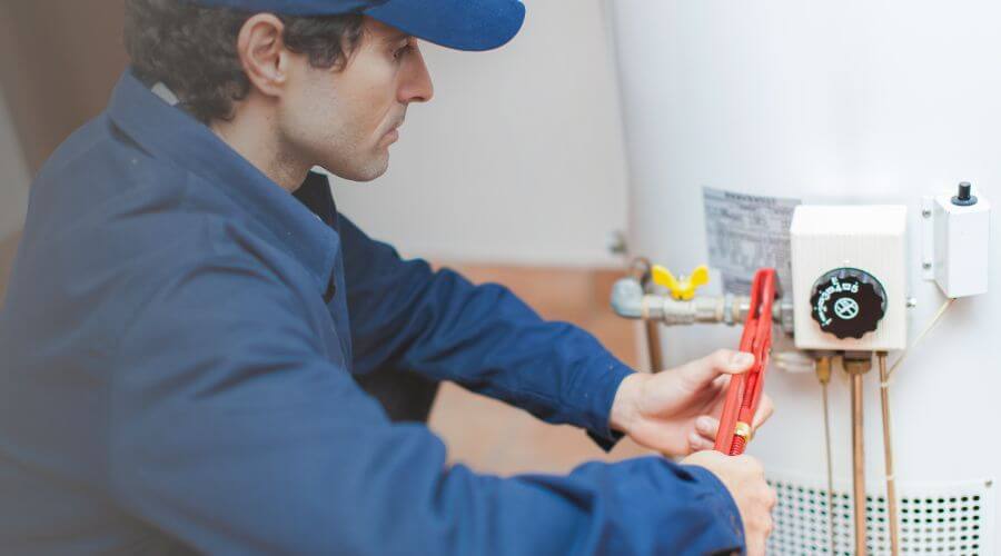 Expert burst pipe repair services in Pleasanton, KS